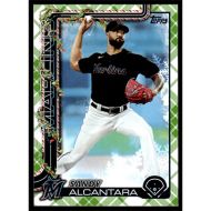 2025 Topps Holiday Green Plaid #H144 Sandy Alcantara