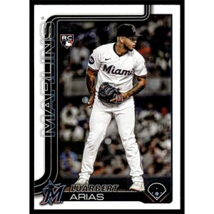 2025 Topps Update #US53 Luarbert Arias