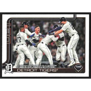 2025 Topps #34 Detroit Tigers Team Card