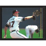 1994 Ultra #151 Tom Glavine